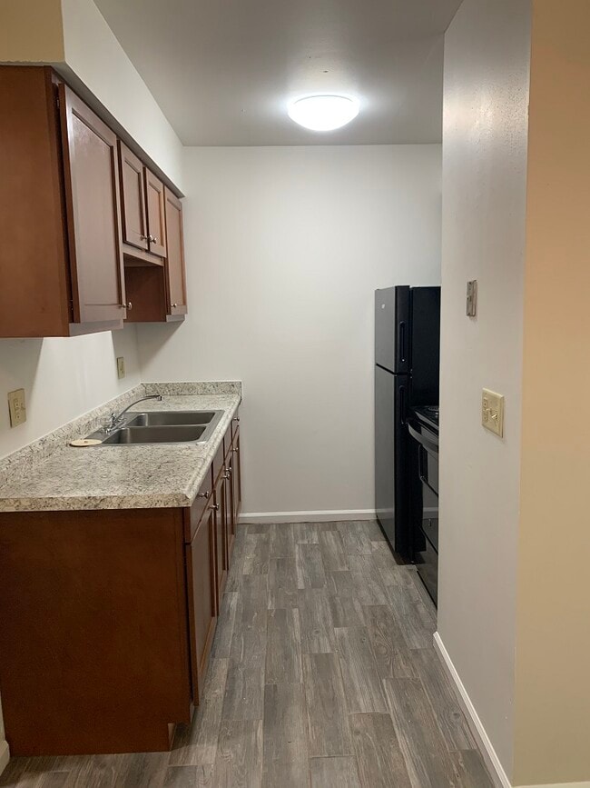 Photo - Cambridge Park I