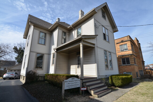 Photo - 6839 Plainfield Rd Unidad 2