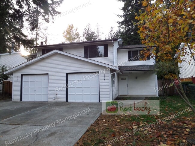 Photo - Freshly Updated 3-Bedroom Duplex w/Attache...