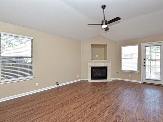 Photo - 7220 Black Panda Trail