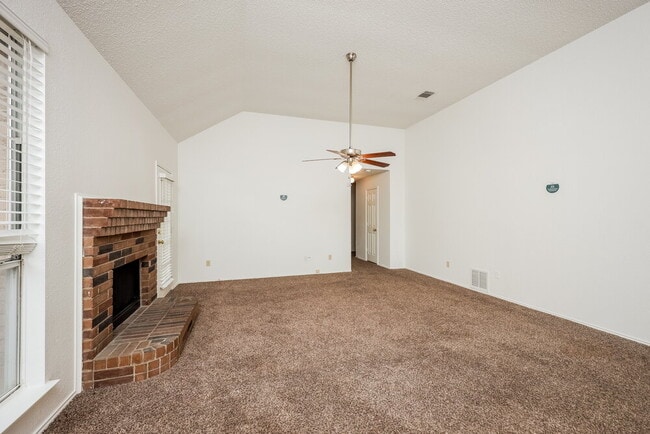 Photo - 2208 Browning Dr