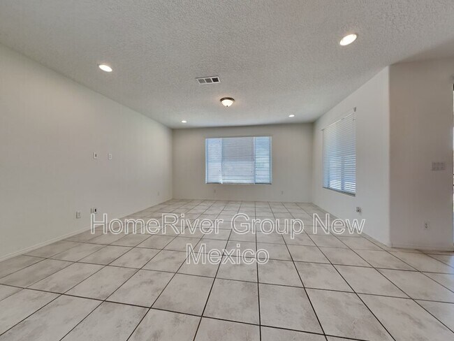 Building Photo - 3107 Farragut St NE Rental