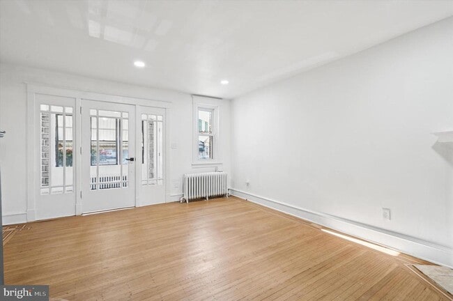 Photo - 703 N 66th St