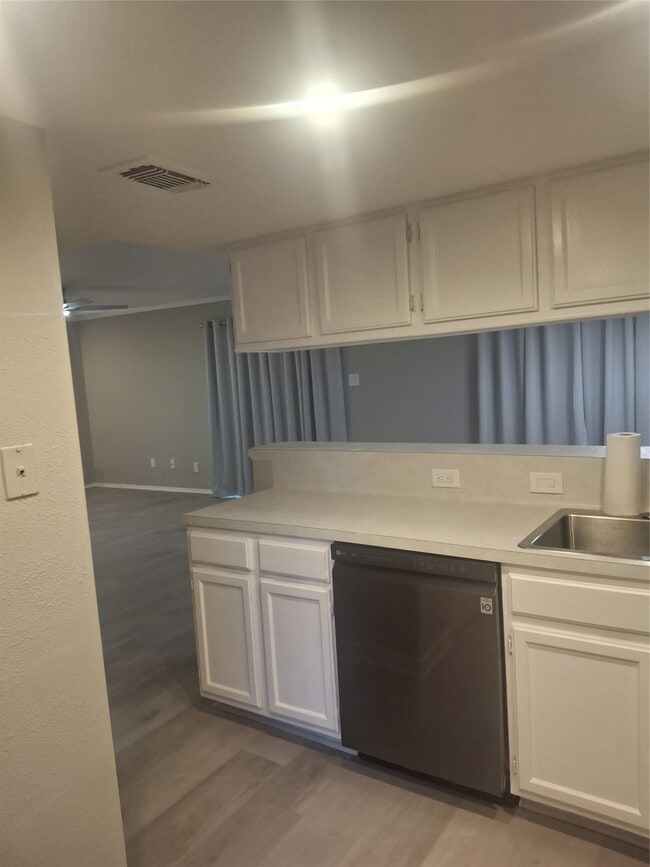 Photo - 14911 Wunderlich Dr Unit 901