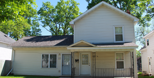 Building Photo - 621 Water St Rental