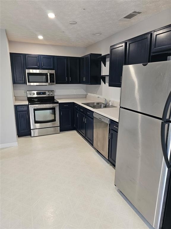 Photo - 5425 Village Green Square