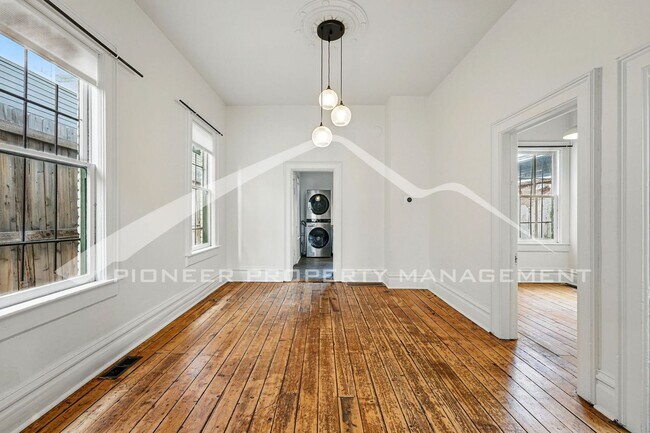 Photo - Charming Home with Washer/Dryer and Centra...