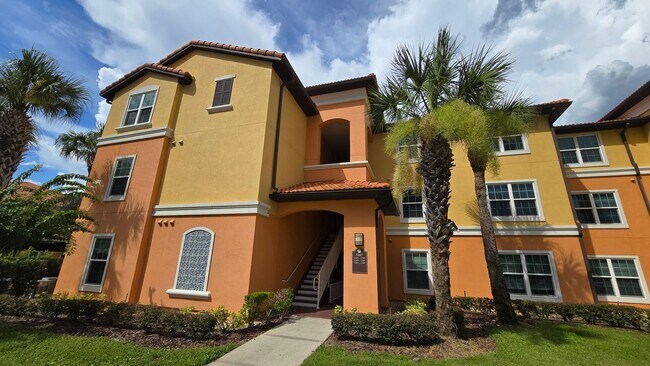 Spacious 2 Bed, 2 Bath Condo in Gated Comm... - Spacious 2 Bed, 2 Bath Condo in Gated Comm... Unit 1205