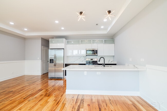 Photo - 6334 S Langley Ave Unidad 3