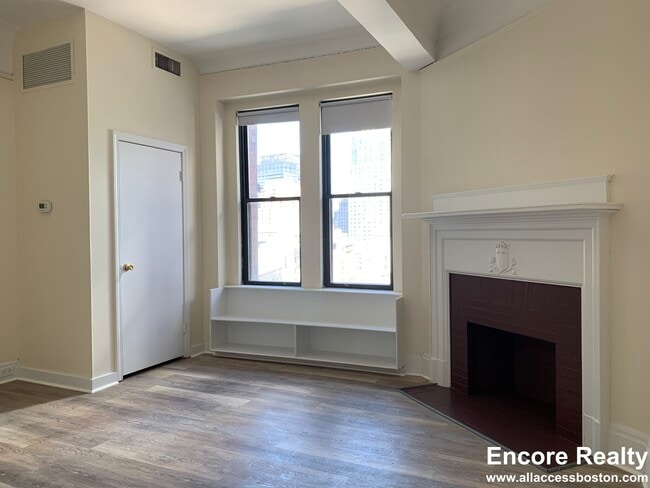 Photo - 62 Boylston St Unit 917