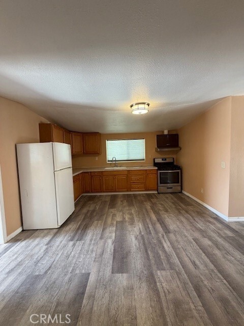 Photo - 10971 Wells Ave