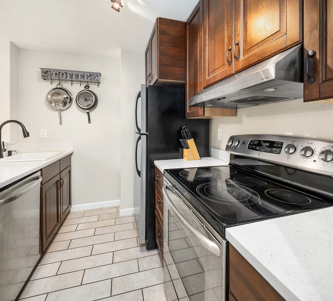 Photo - 2244 13th Ave W Unit #313