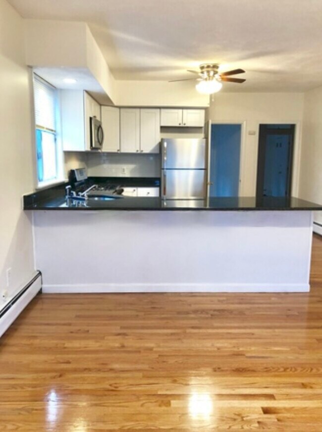 70 5th St Unit 1