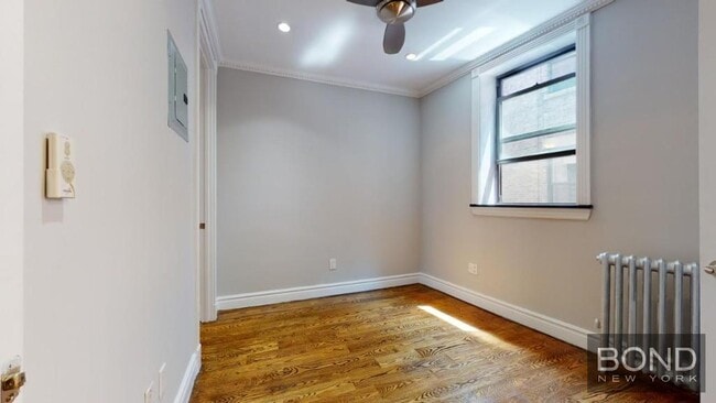 Photo - 326 E 35th St Apartamento Unidad 52
