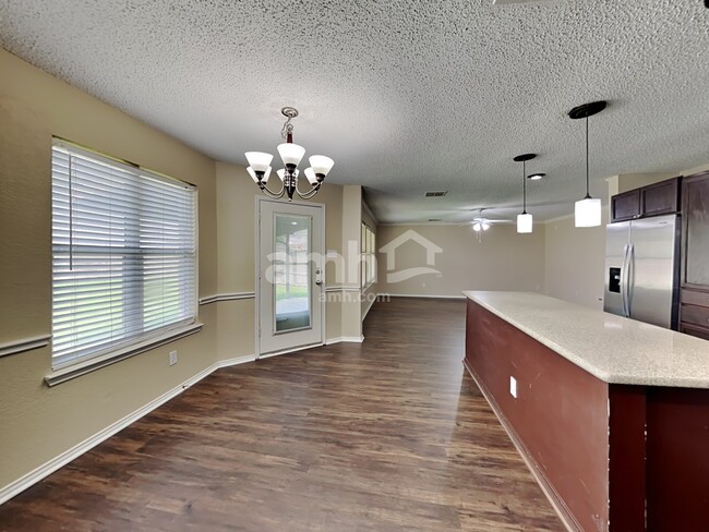 8605 Arcadia Park Dr