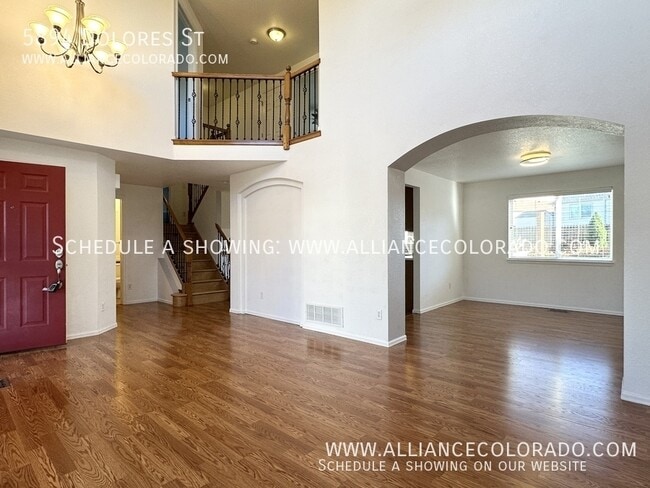 Photo - 5894 Dolores St