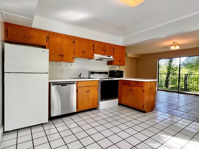 Photo - Country Living in the North Garden area, yet only 10 minutes to UVA! Unidad 2472 Red Hill Road
