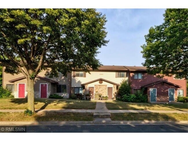 Building Photo - 1285 Bartosh Ln Unit #4 Rental