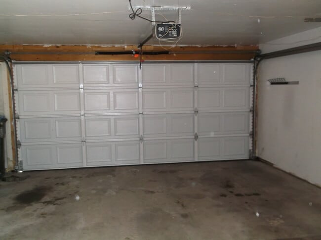 Photo - 4412 E 13th St House