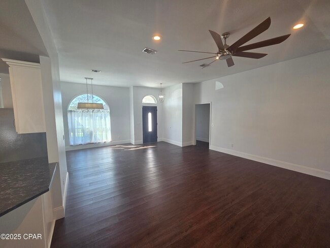 Photo - 1303 Sutherland Ct Casa