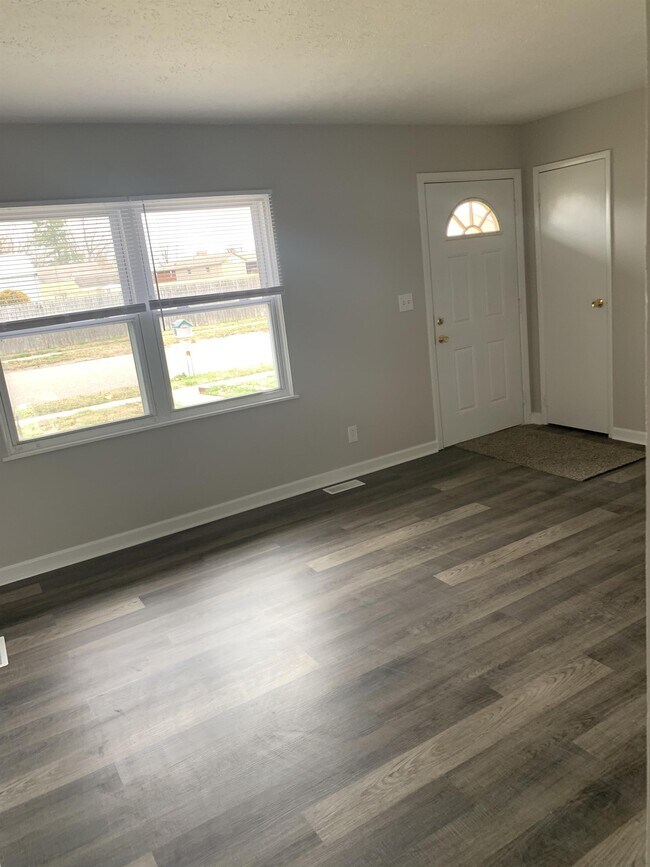 Building Photo - 3908 Carpenter Dr Rental