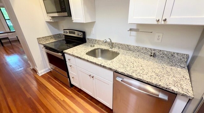1487 Beacon St Unit 3A