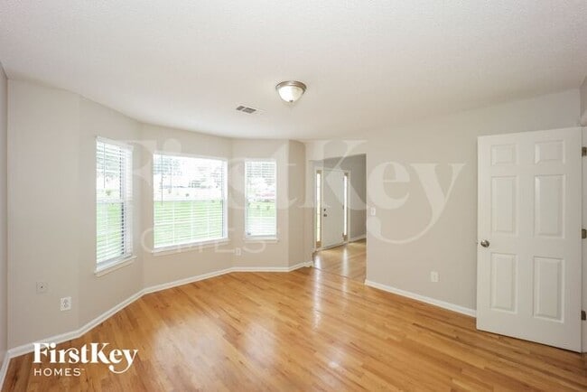 Photo - 3823 Riverview Ferry Crossing