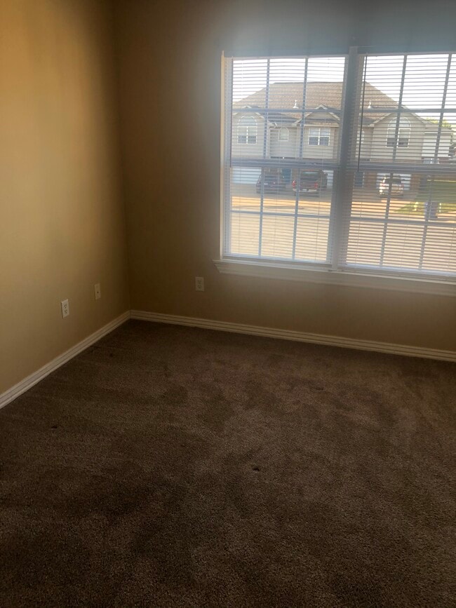 dormitorio principal - 2910 Meridian Plz