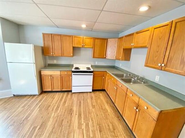 Photo - 180 Federal St Unit 2