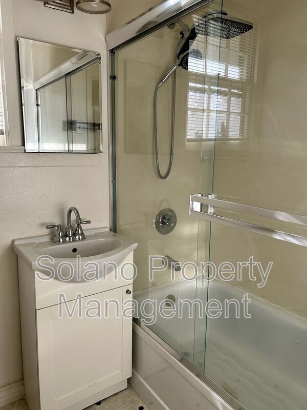 Photo - 20 Selfridge St