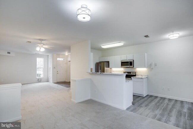 Photo - 87 Harbour Heights Dr