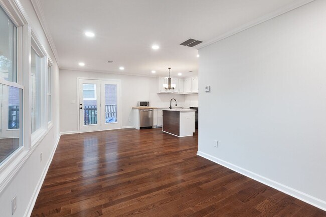 Photo - Newly Renovated 3/2 w/ Large Backyard in O...