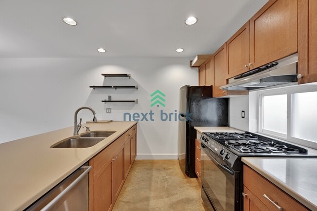 Photo - Live Easy in This Beautiful 2-Bedroom Condo