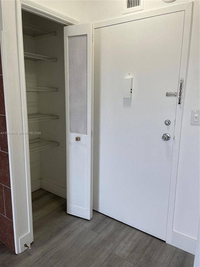 Photo - 900 NE 18th Ave Unit 1004