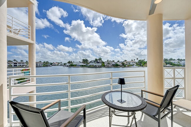 Building Photo - 4530 Gulf Shore Blvd N