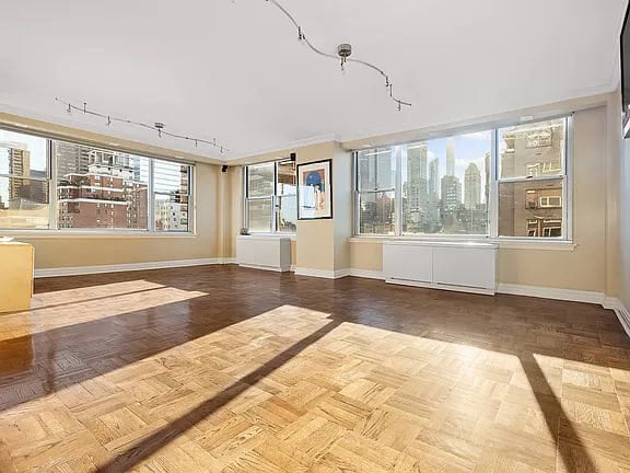 Building Photo - 201 E 62nd St Unit 12J