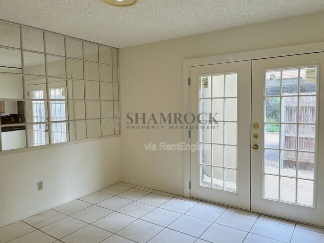 Photo - 6815 Old Briarstown Dr