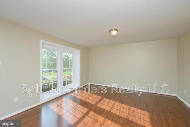 Photo - 257 Maple Wreath Ct