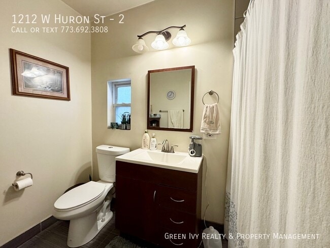 Photo - 1212 W Huron St Unit 2