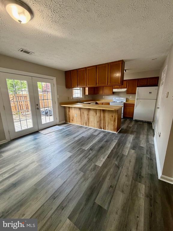 Photo - 6133 Sea Lion Pl