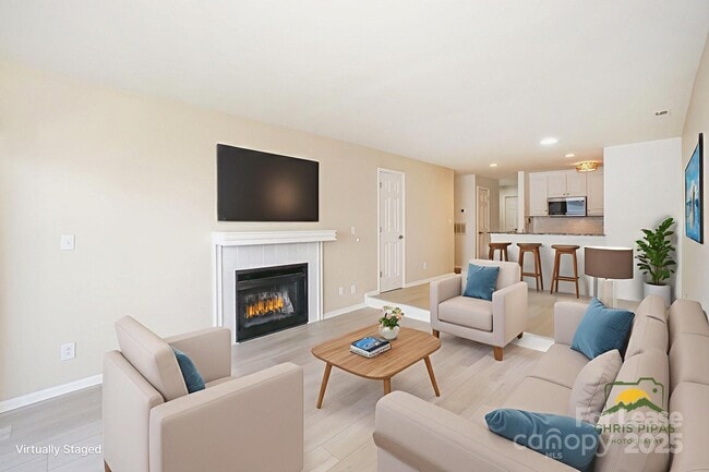 Photo - 368 Northwest Dr