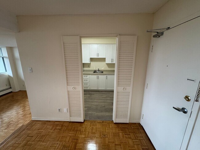 Photo - 70 McEwen Ave