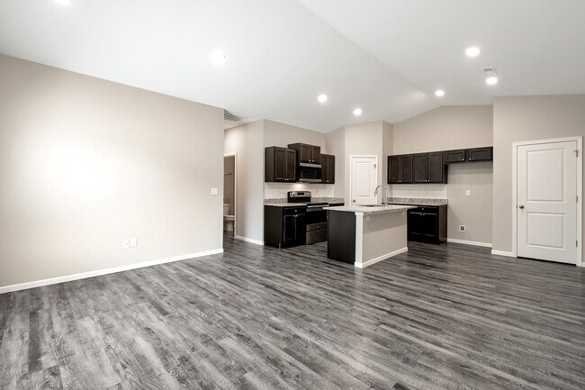 Photo - 1327 Azena St