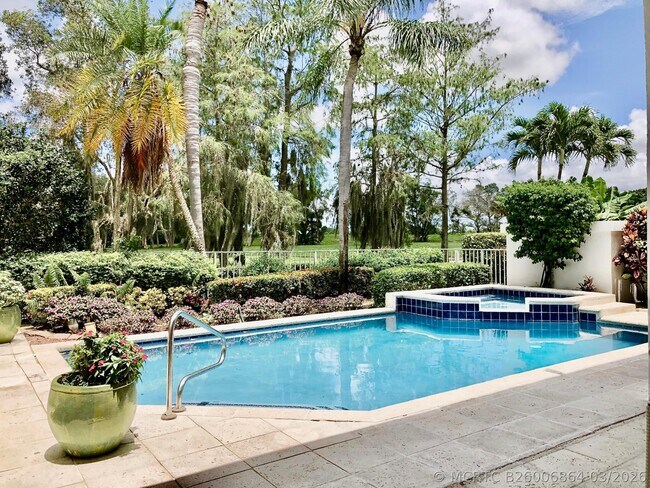 2313 Golf Brook Dr