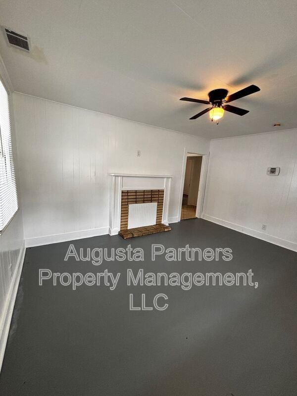 Photo - 114 Calvary Dr