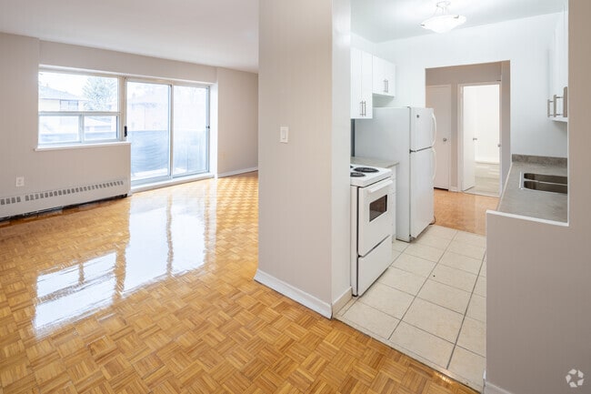 1 BR, 1 BA - 730 SF