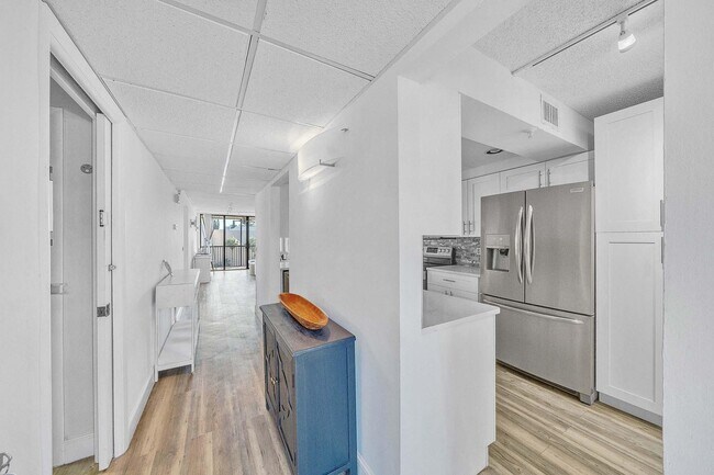Photo - 17 Royal Palm Way Unit 3010