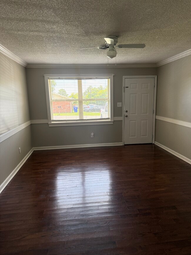 Photo - 2530 Vance Dr NW Unit B