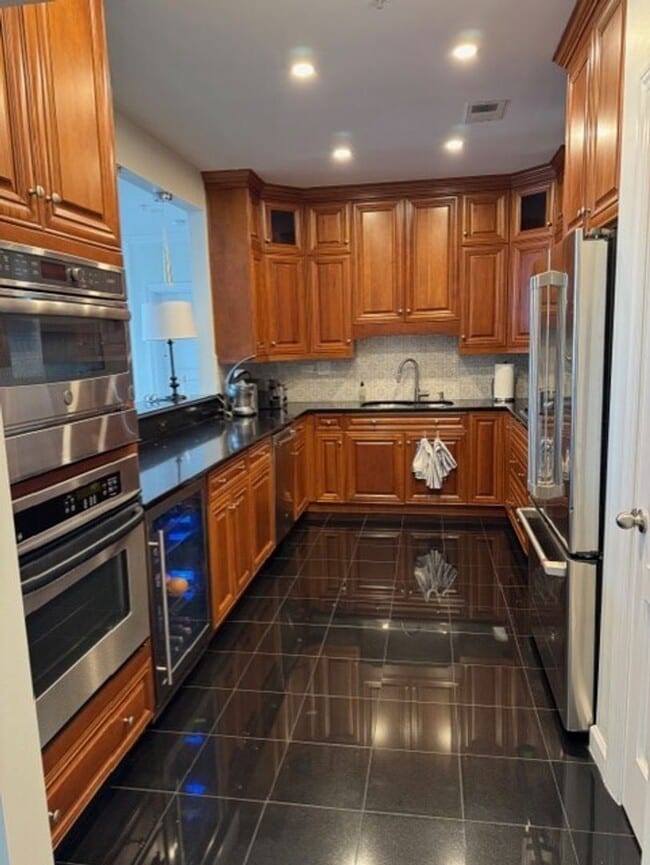 Photo - Pierpointe Condos