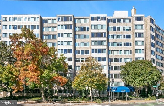 Building Photo - 1330 New Hampshire Ave NW Unit 606 Rental